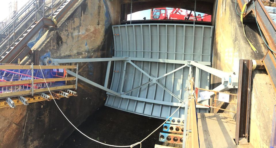 Radial Water Control Gate in action